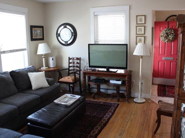 2 Spring St Unit A, Gloucester, US, MA