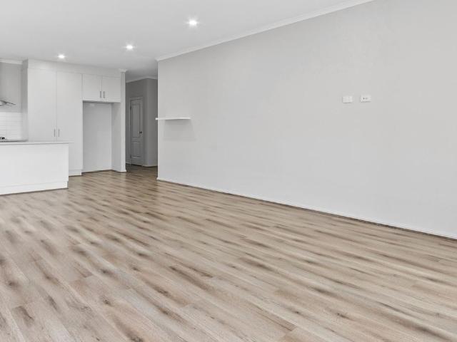 2 Tubira Street