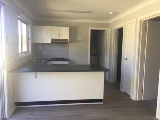 2 Twelfth Street, Warragamba House for rent Listed by Naomi O.