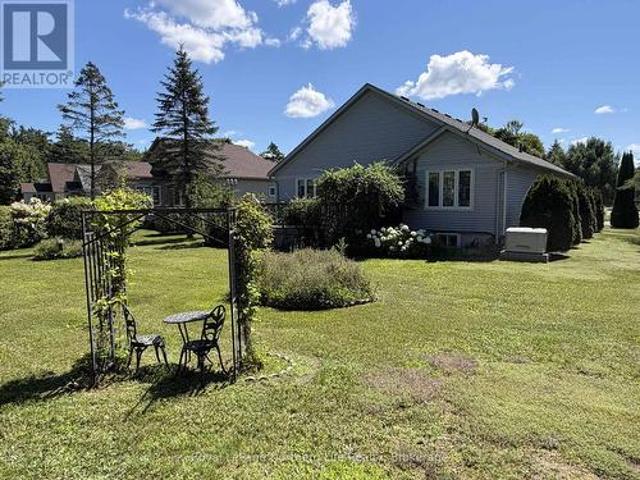 2 Twigs End, Gravenhurst. Muskoka S, ON, P1P 1Z2 house for sale | Listing ID X13633 | Royal LePage