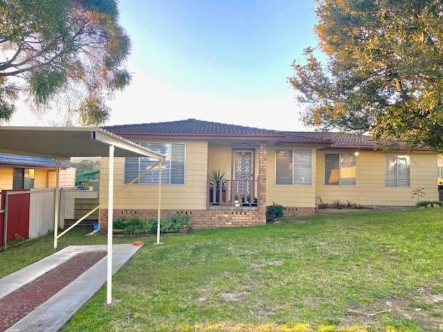 2 Tanunda Close, Holmesville NSW 2286 House For Rent | Domain