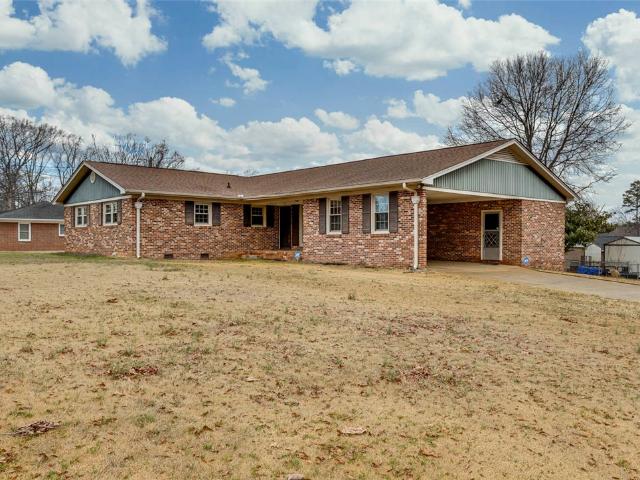 2 Tazewell Drive