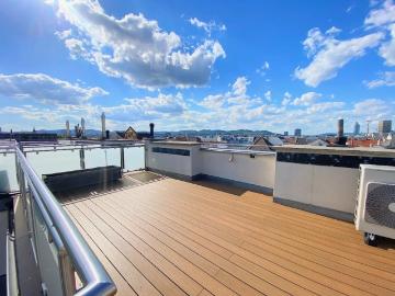 2 TERRASSEN! 4 ZIMMER, ZENTRALE LAGE mit FERNBLICK!