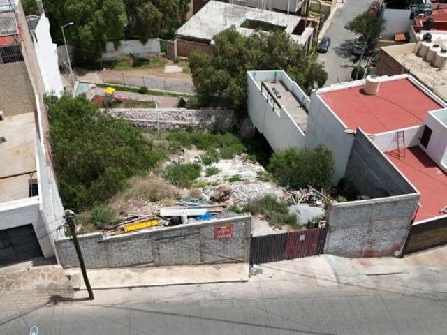 2 Terrenos en Fraccionamiento Santa Rita en Venta