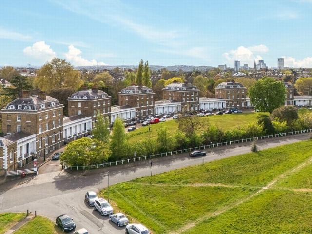 2, The Paragon, Blackheath SE3, 1 bed flat to rent, £2,000 pcm | PrimeLocation