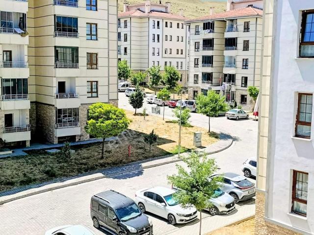 2. Toki'de 2+1 80m2 3.kat Full Eşyalı Güney Cepheli Daire