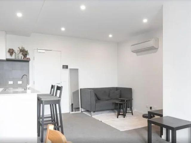 2 Torrens St, Canberra