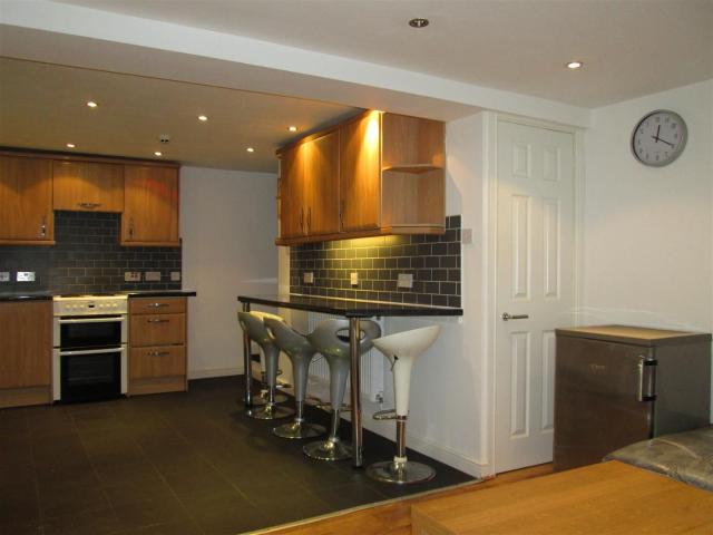2 Trelawn Avenue