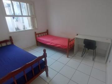 2 vagas quarto duplo 750 cada um mesmo período contrato para ambos!