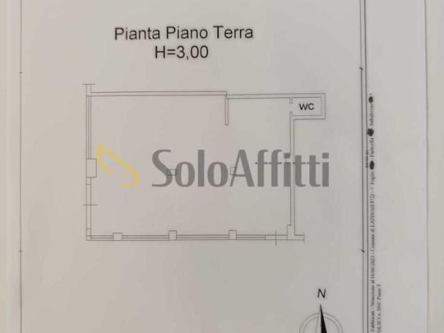 2 vetrine monolocale 92mq