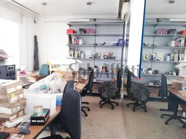 2 vetrine trilocale 100mq