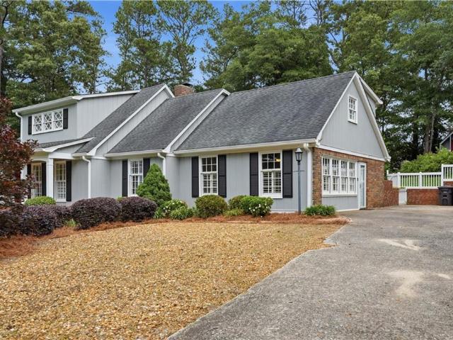 2 Walnut Drive