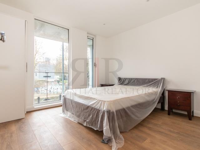 2 Wharf Lane, London, E14