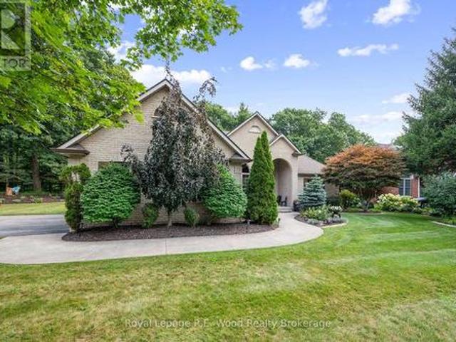 2 Whispering Pine Lane, Tillsonburg, ON, N4G 5V4 house for sale | Listing ID X13678 | Royal LePage