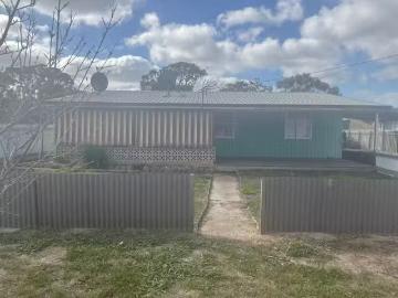 2 Whitehead Road, GNOWANGERUP, WA 6335 House for Rent