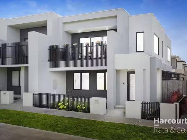 2 Williamsburg Walk, Wollert, VIC 3750 Townhouse for Rent