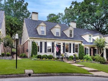 2 Windsor Court