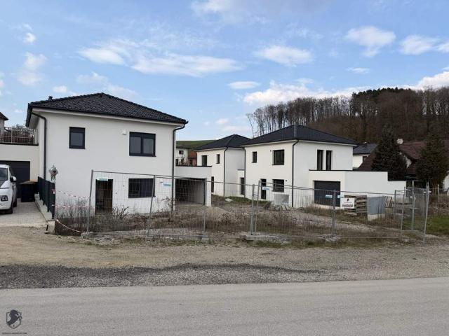 2 Wohnhäuser in Gerolding Am Kirchenberg