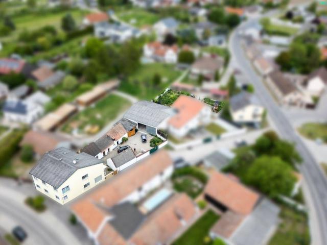 2 Wohnheiten und ein rießiger Stadl