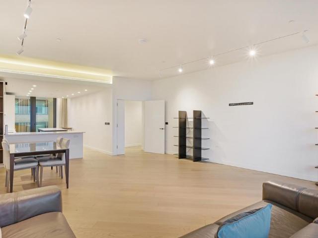 2 Wood Crescent, London, W12 7GJ, United Kingdom | 3 bed apartment for rent #135674452 | Rentberry