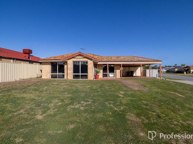 2 Woodlark CloseWaikiki WA 6169, Australia