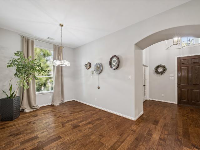 2 Woodmoor Place