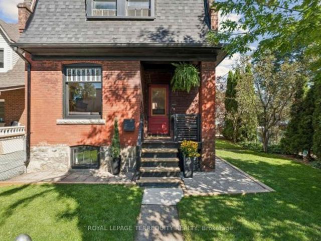 2 Wright Avenue, Toronto, ON, M6R 1K8 house for sale | Listing ID W13785 | Royal LePage