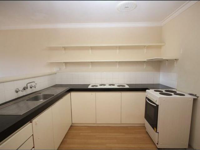 2 X 1 UNFURNISHED APARTMENT IN SECURE COMPLEX