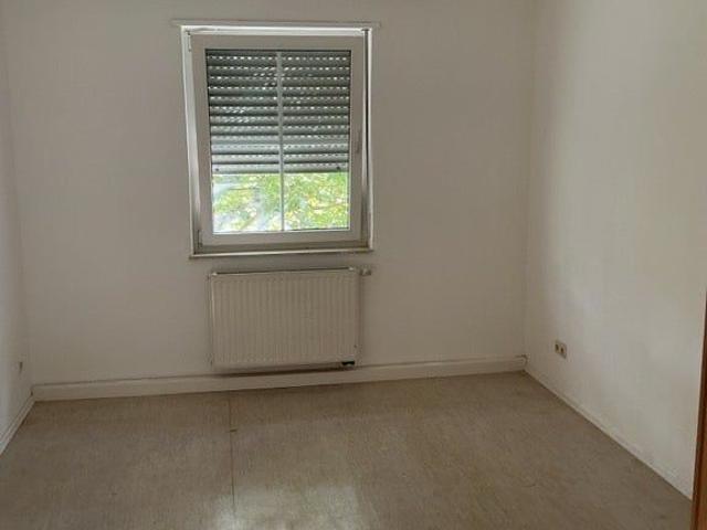 2 x 2! Zwei Zimmer im Zweiten Obergeschoß!