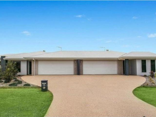 2 x Modern 4 bedroom, 2 Bathroom, 2 car garage Duplex with great potential.