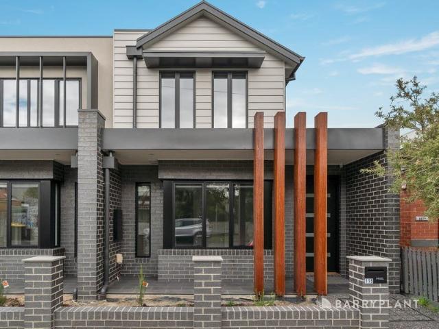 2 YEAR OLD TOWNHOUSE WITH DOUBLE GARAGE