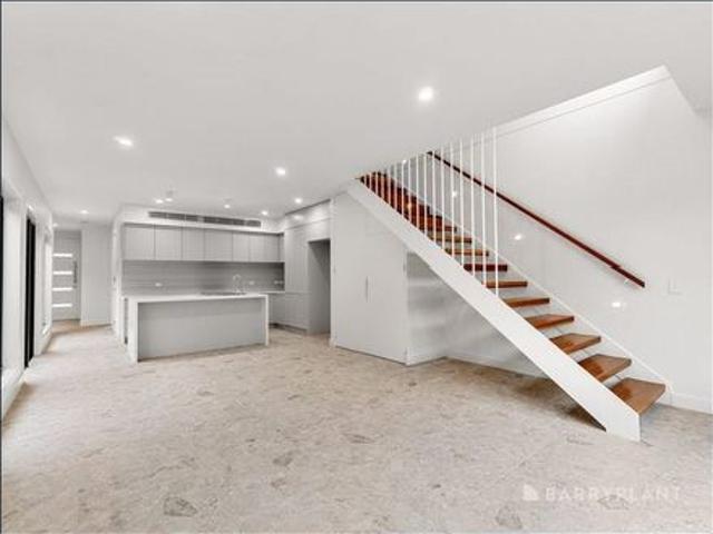 2 YEAR OLD TOWNHOUSE WITH DOUBLE GARAGE