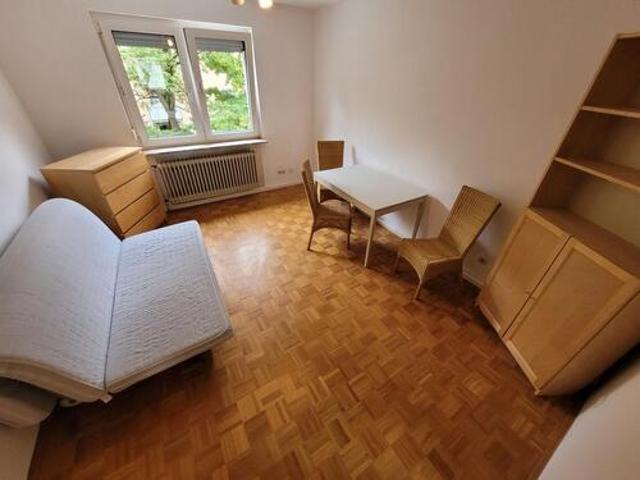 2 ZW möbliert BEFRISTET Balkon 800,00 EUR Kaltmiete, ca.43,00 m²