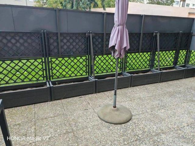 2 Zi Neubau im ERDGERSCHOSS Franz Körner Str. ZWEITBEZUG, EBK, LUXUS Bad MIT TERRASSE PER SOFORT