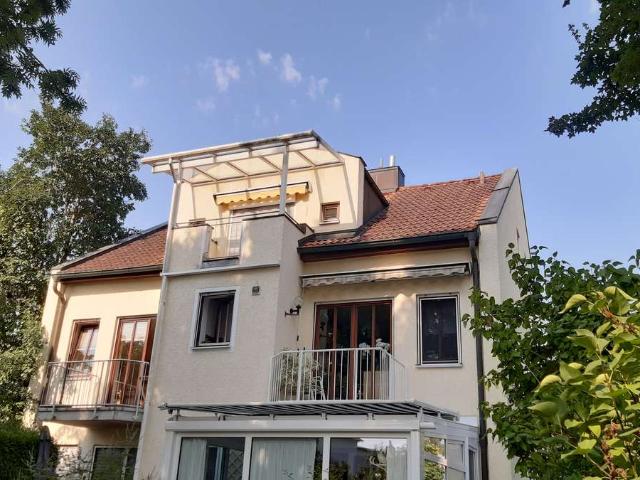 2 Zi. DG Whg. in 4 FH Bad/WC Fenster, extra Küche EBK, Balkon, Kfz StPl in MARKT SCHWABEN
