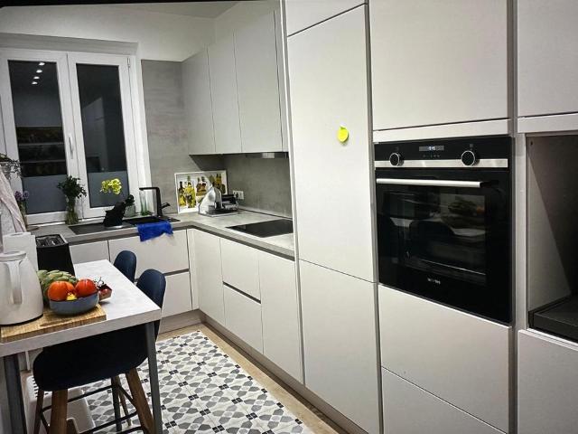 2 Zi. Eigentumswohnung, kernsaniert, mit Balkon und Gäste WC