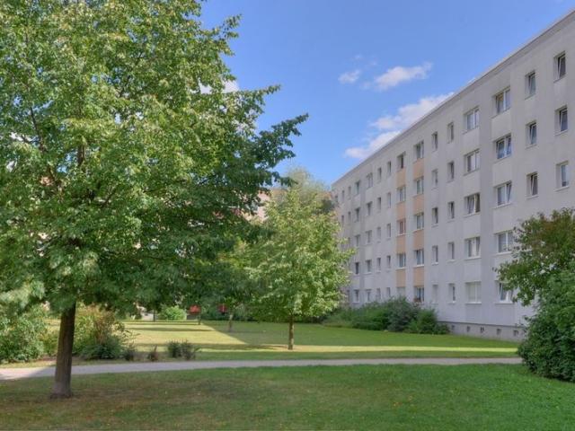 2 Zi, Parterre, Dusche, KEIN Balkon/ Treppenlift am Hauseingang / kautionsfrei