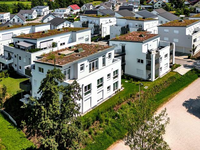2 Zi. Penthouse Wohnung in naturnaher Ortsrandlage