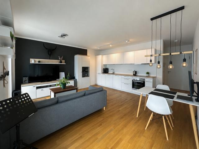 2 Zi. Whg 51,79 qm im 4. OG SÜD STADT MITTE ZUHAUSE MITTEN IN NEU ULM