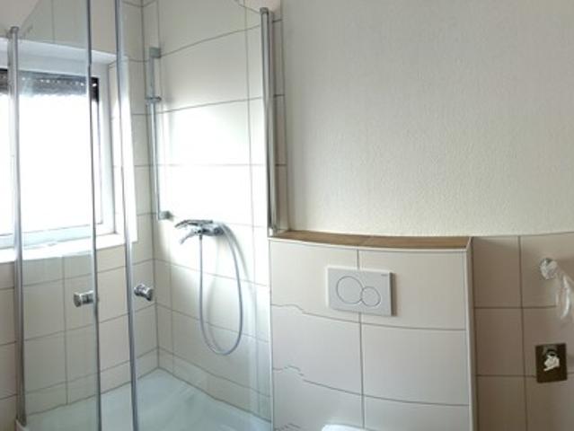 2 Zi Whg. TÜ, grün+ruhig, von privat