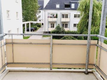 2 Zi. Whg. am Heimgarten mit Laminat + Balkon !