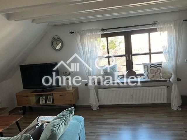 2 Zi. Whg, DG, stadtnah, im Grünen