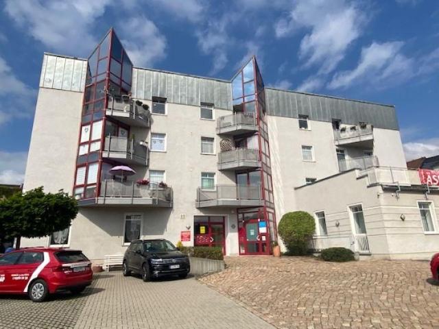 2 Zi. Whg. mit Balkon, Lift, Hausmeister