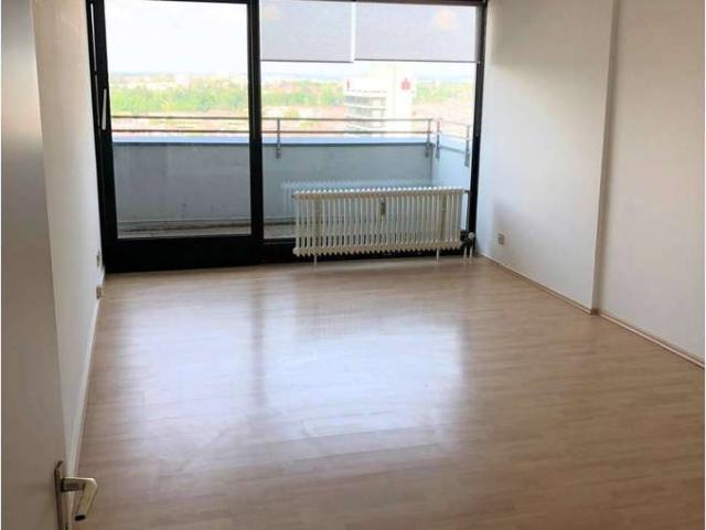 2 Zi. Whg. mit EBK & Balkon inkl. Fernblick über Fürth