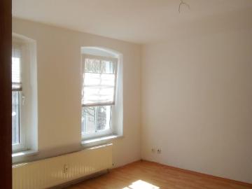 2 Zi. Whg. mit EBK in zentraler Lage | gepflegt und renoviert