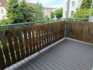 2 Zi. Whg. | neu renoviert | Bad mit Fenster | Balkon | gute Verkehrsanbindung