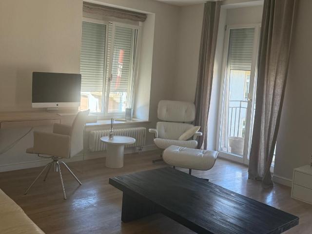 2 ZI WOHNUNG IN ZÜRICH KREIS 8 SEEFELD/MÜHLEBACH, MÖBLIERT, TEMPORÄR