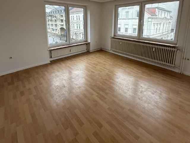 2 Zi. Wohnung mit Balkon & EBK, ca 55 m², Geestemünde – ab 01.12