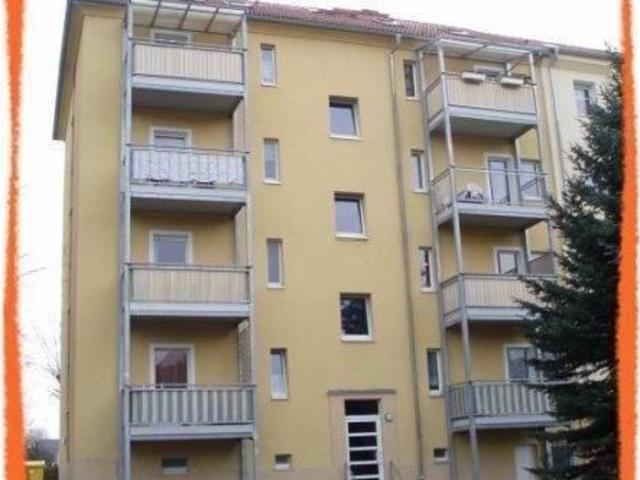 2 Zi. Wohnung mit Balkon & großer Wohnküche