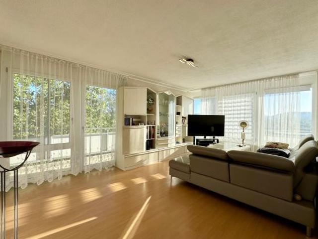 2 Zi Wohnung mit großem Balkon + EBK * KfZ Stellplatz * Leerstehend * 77933 Lahr